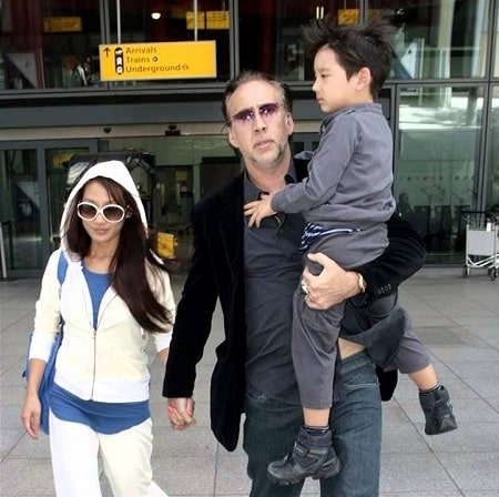 A picture of Alice Kim with her ex-husband and son.